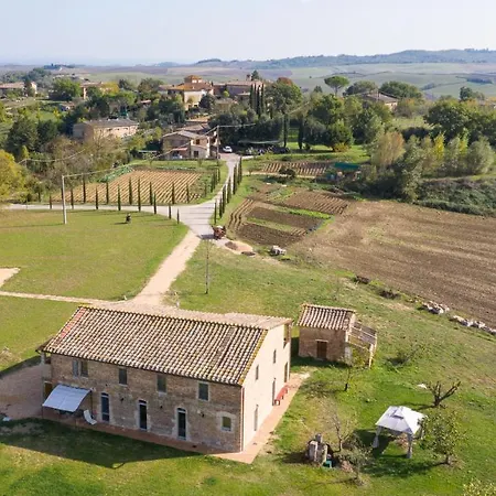Bed and Breakfast Tenuta La Santissima San Rocco a Pilli