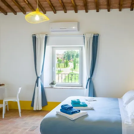 Tenuta La Santissima Bed & Breakfast San Rocco a Pilli