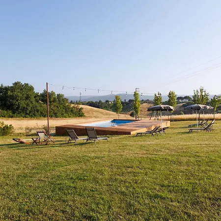 Tenuta La Santissima 4* San Rocco a Pilli